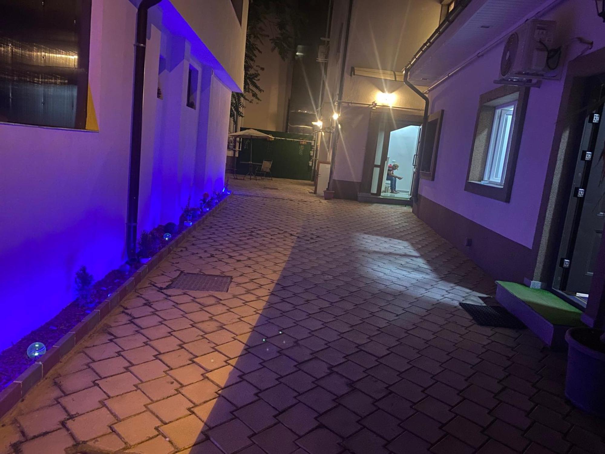 Hostel Cazan House Bukarest Exterior foto
